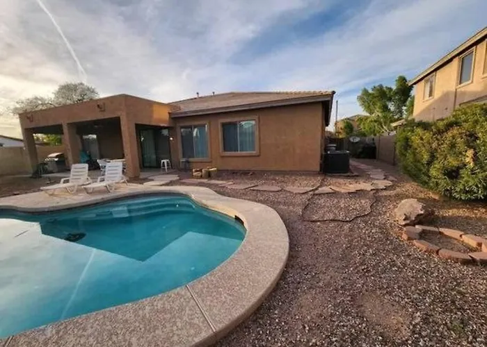 Cozy Latitude With Pool * Goodyear