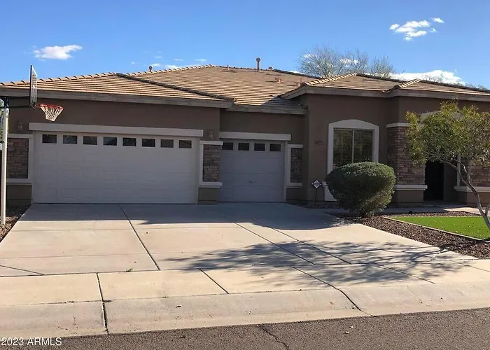 Cozy Latitude With Pool * Goodyear